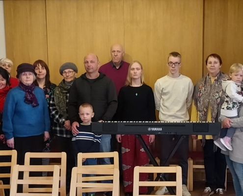 Malta Ordu kinkis RKK Pärnu Püha Apostel Johannese kogudusele klaveri